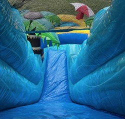 Screenshot 3 1 2026 195328 privateemail.com 1767488135 18FT BEACH WAVE WATERSLIDE